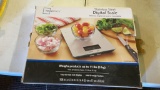 Stainless steel digital kitchen scale