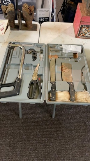 Field dressing kit- missing some pieces