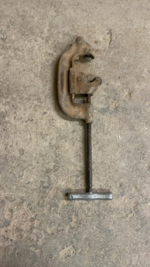 RIDGID No. 4-S  2” to 4” pipe cutter