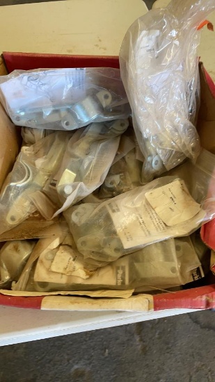 Lot of PARKER hydraulic coupler clamps