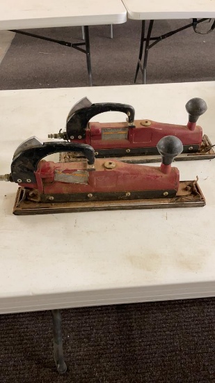 Lot of 2 straight line air sanders