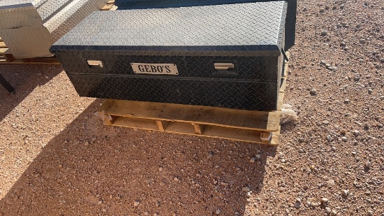 Aluminum pickup toolbox
