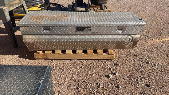 Aluminum pickup toolbox