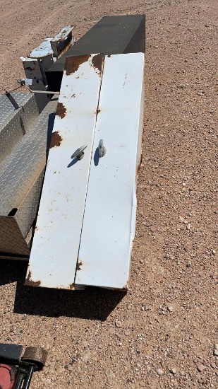 Pair of side mount toolboxes