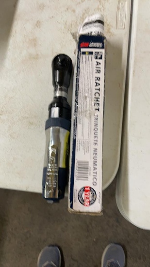 CH 3/8” air ratchet