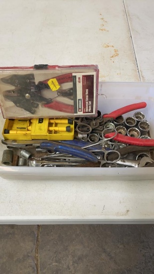 Box of sockets & snap ring pliers