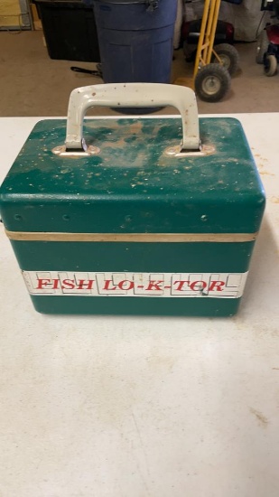 Lowrance fish locator