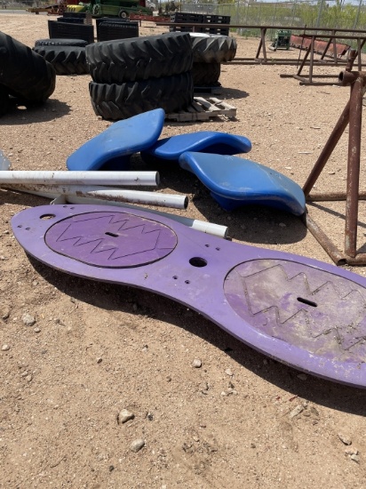Outdoor sand & water table w/lollitops