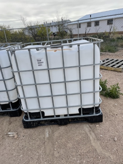 Chemical tote