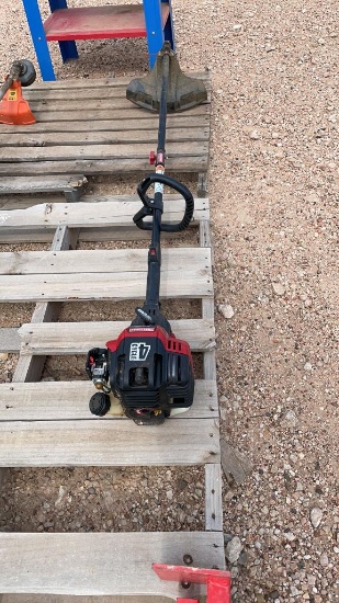 Craftsman 29cc Weedwacker gas trimmer