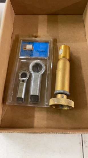 Socket puller & nut splitters