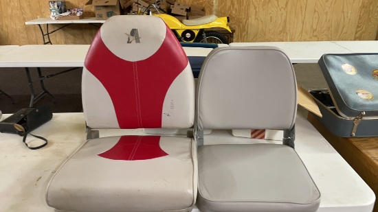 2 boat seats
