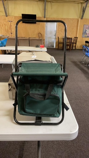 Hunting/fishing chair