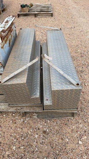 Pair of side mount toolboxes