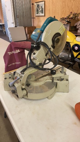 Makita 10” compound mitre saw