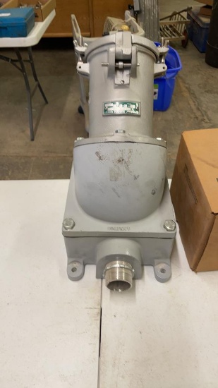 Appleton ADR20034 200 amp receptacle