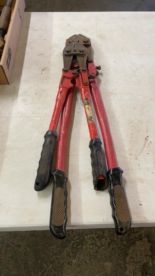 Lot of 2 bolt cutters