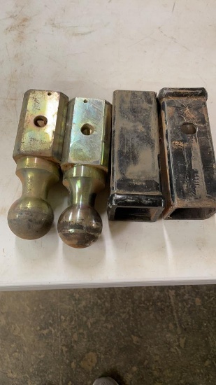 2-B & W hitch balls & 2 receiver hitch reducers