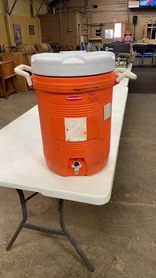 Rubbermaid water cooler