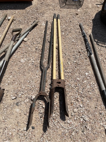 Lot of 2 post hole diggers