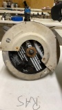 Metal cutting saw