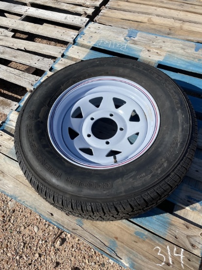 New P225/70R15 trailer tire