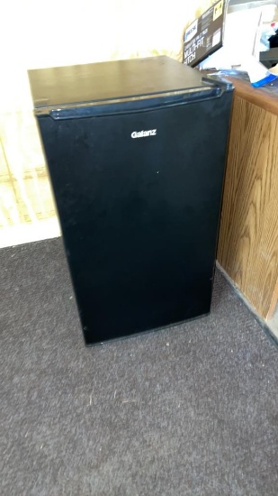 Galanz Mini refrigerator-Like new
