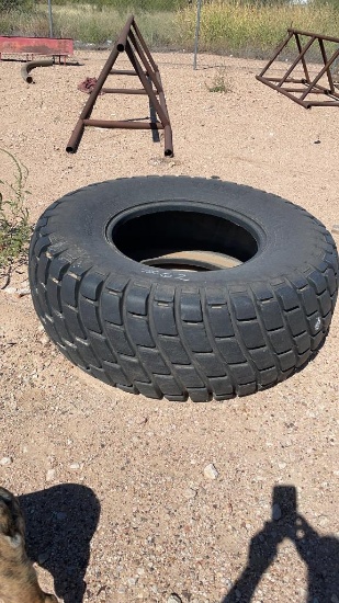 Titan Torc-Trac 18.4-26 tractor tire