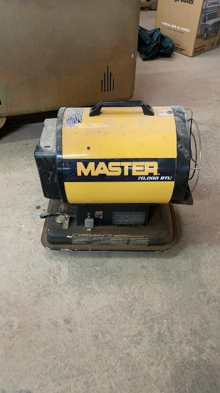 Master 70,000 BTU torpedo heater