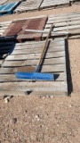 Concrete hand trowel