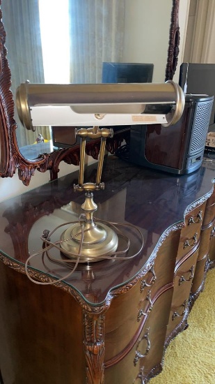 Desk lamp