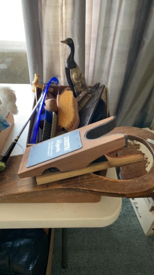 Lot of shoe horns,brushes,boot pull & shoe