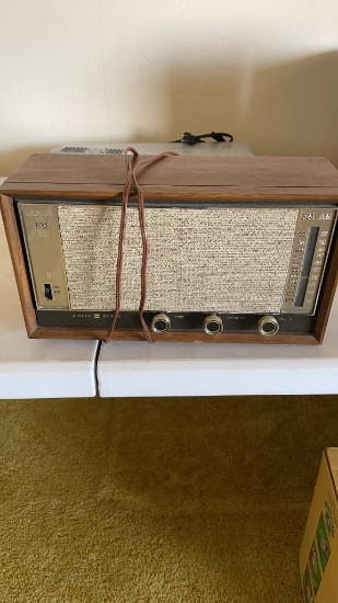 Vintage radio