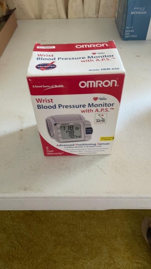 Omron wrist blood pressure monitor
