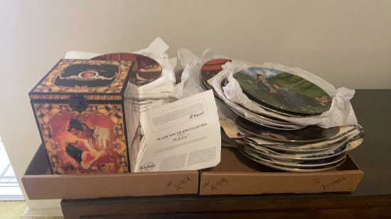 2 boxes of commemorative “Gone With The Wind”