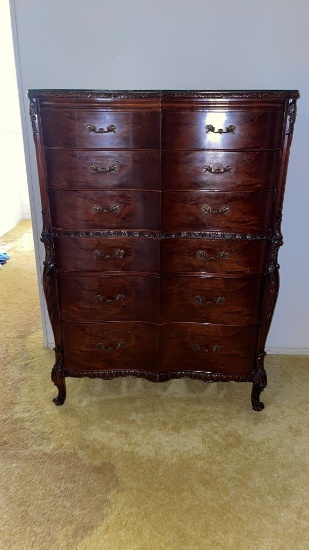 Chest of drawers