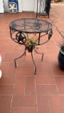 Rod iron table w/stars