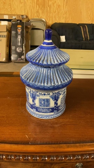 Blue Asian cookie jar