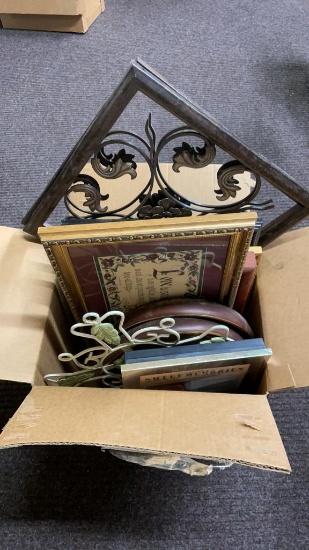 Box of frames, wall decor & crosses