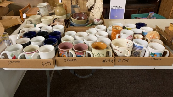 3 boxes of cups