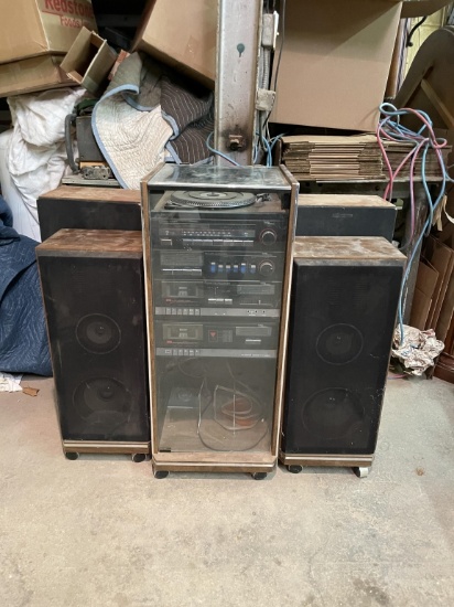 Stero system w/2 extra speakers