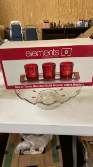 Elements-set of 3 red/gold votive holders & g
