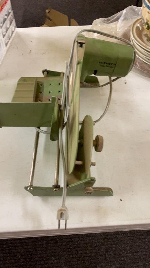 Meat slicer