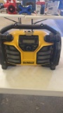 DeWalt job site portable radio w/charger