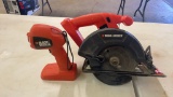 Black & Decker 18v circular saw & flashlight-no