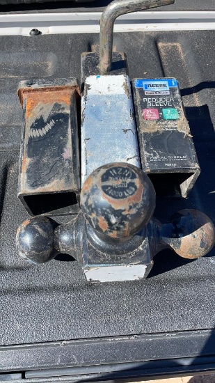 2-1/2” 3 Ball hitch and 2 adapters