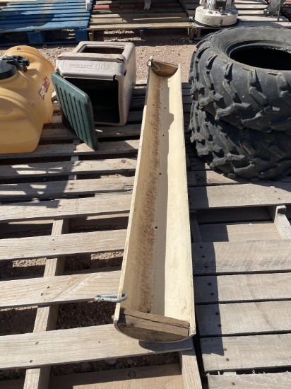 Goat/sheep feeder