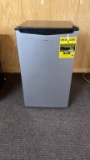 Amana 4.6cu ft Refrigerator /freezer