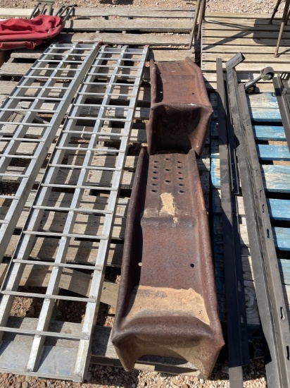 Set of car ramps