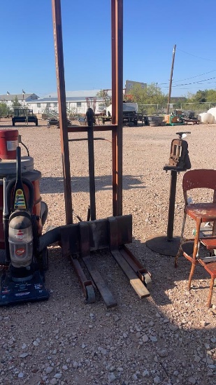 Presto hydraulic truck lift